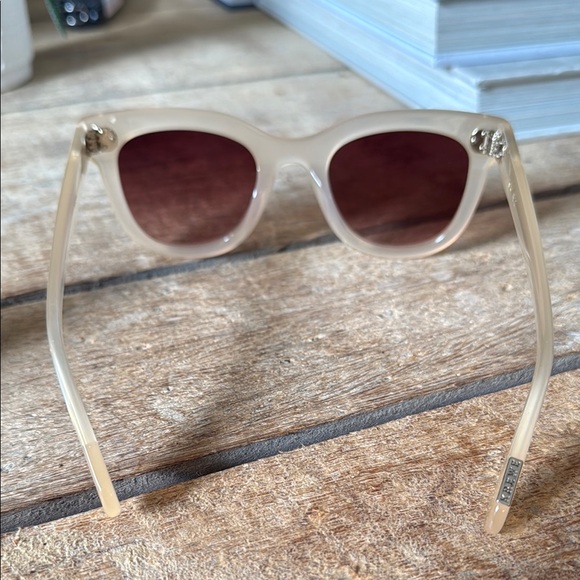 KREWE Jena Blonde Sunglasses with Mirrored Lenses - Picture 7 of 13